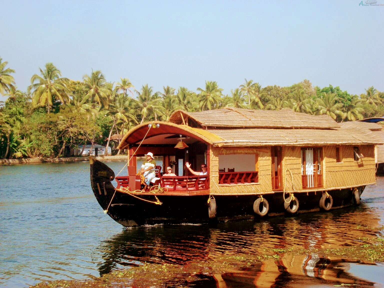 1 Bedroom Deluxe Boathouse - Alleppey Houseboat Club
