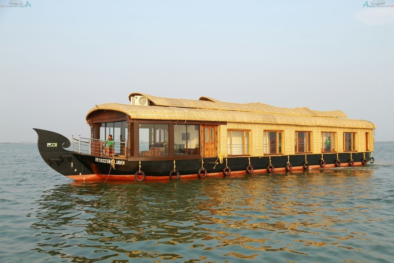 5 Bedroom Deluxe Boathouse Alleppey Houseboat Club