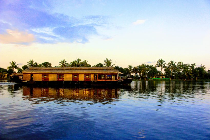 houseboat experience at alleppey